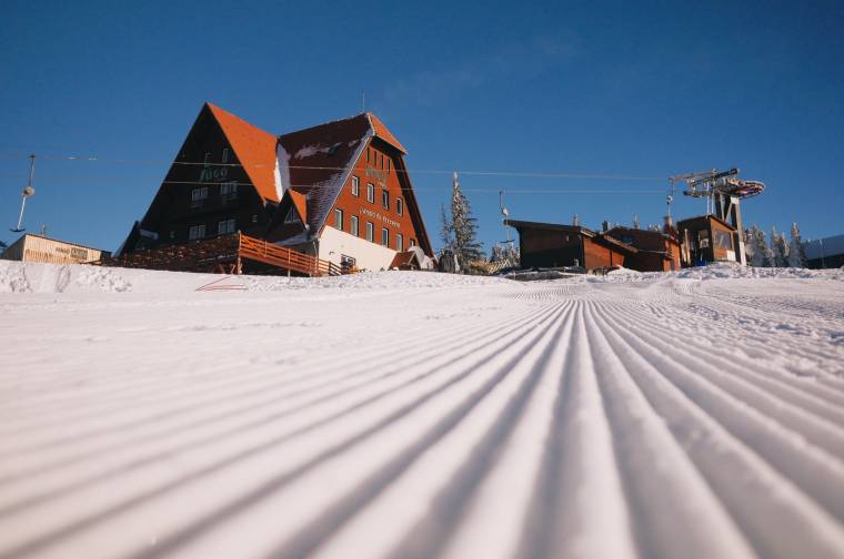 Várják a diákokat a székelyföldi sípályákra