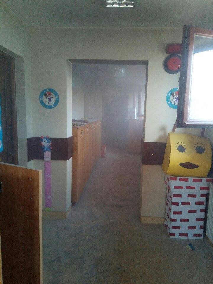 Tűz egy Beszterce-Naszód megyei óvodában, kimenekítették a gyerekeket