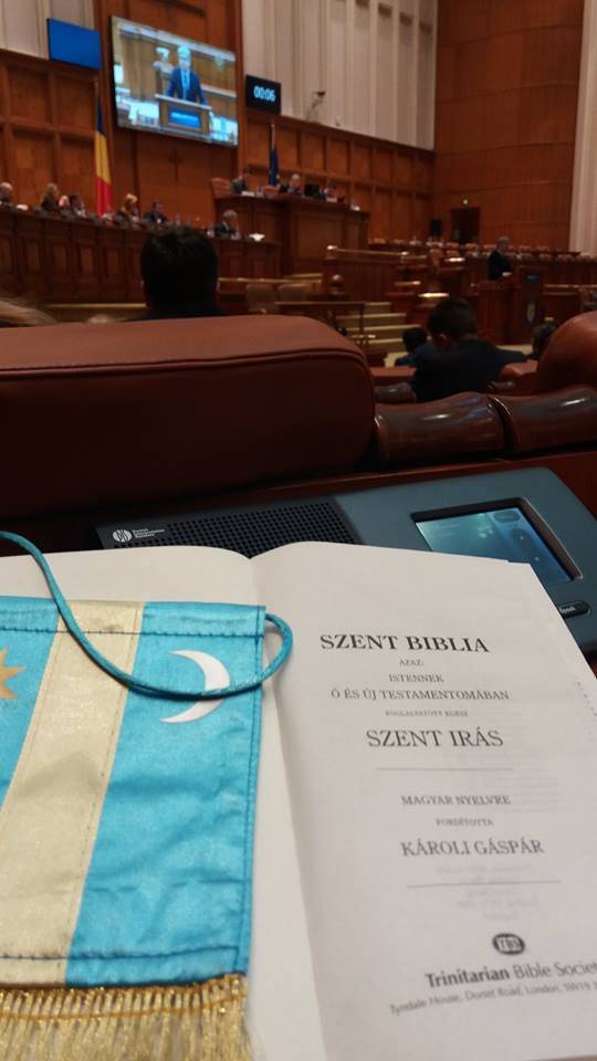 Kulcsár Terza székely zászlót vitt a parlamentbe