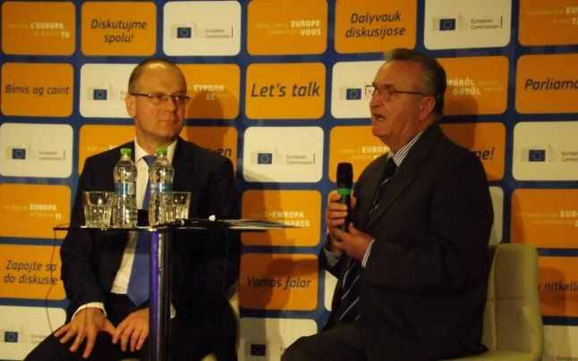 Navracsics Tibor és Vasile Puscaș &bullet;  Fotó: Remus Florescu/Adevărul