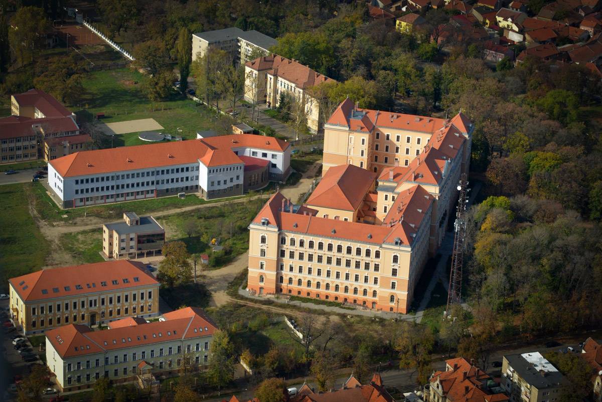 &bullet;  Fotó: ovidpop.ro