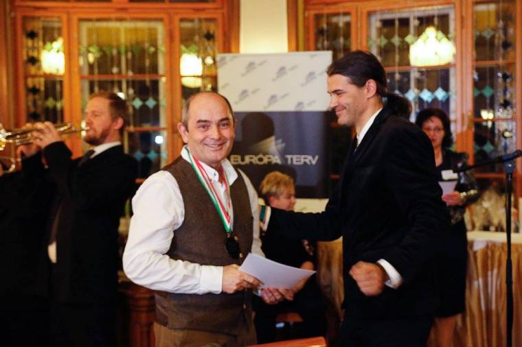 Nem nyelik le, hogy a díjazott pálinka sem lehet pálinka