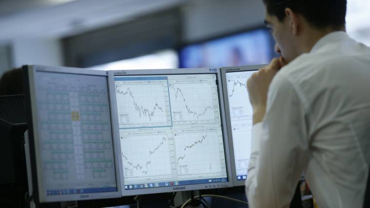 Semmi ok a derűlátásra: zuhan a lej, drágulások jönnek