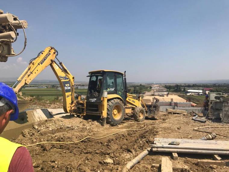 Ráfér a biztatás a Torda–Szászsebes-sztráda egyes szakaszainak építőire