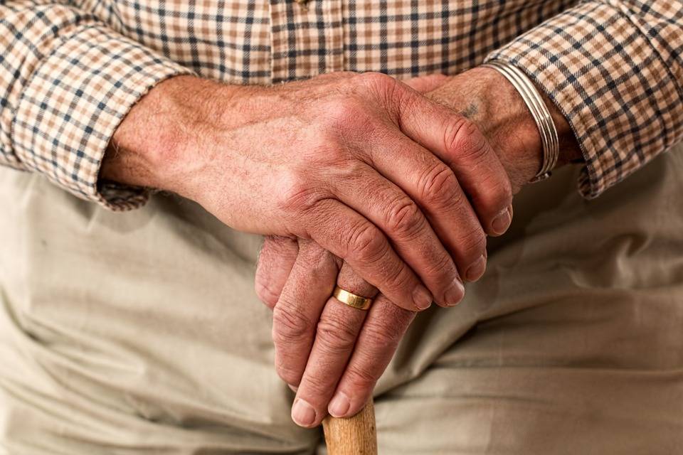 Változtak a katonai rendelet előírásai a 65 éven felüliekre vonatkozóan. Képünk illusztráció •  Fotó: Pixabay.com
