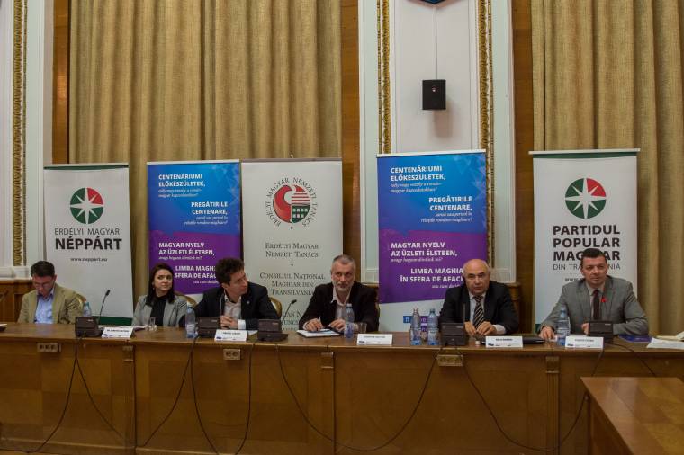 Nem csak a többségen, a magyarokon is múlik a nyelvhasználati kérdés