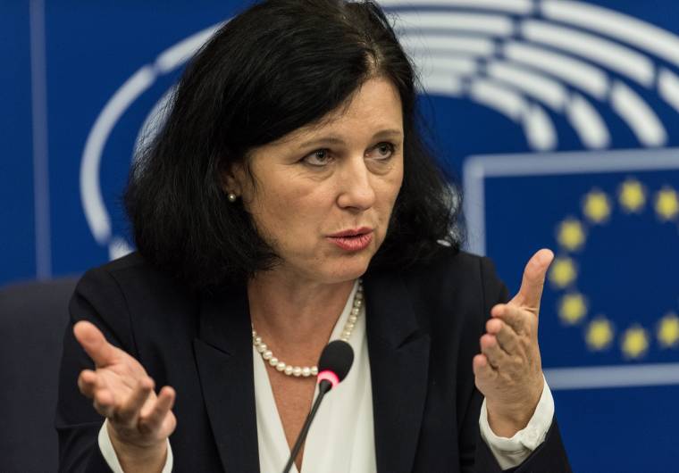 Számos EP-képviselő szerint aggodalomra ad okot a romániai igazságügyi reform