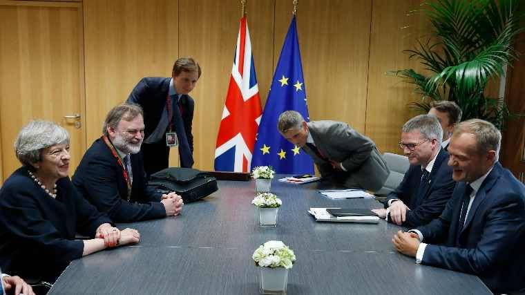 Maradhatnak a Brexit után a szigetországban az uniós állampolgárok