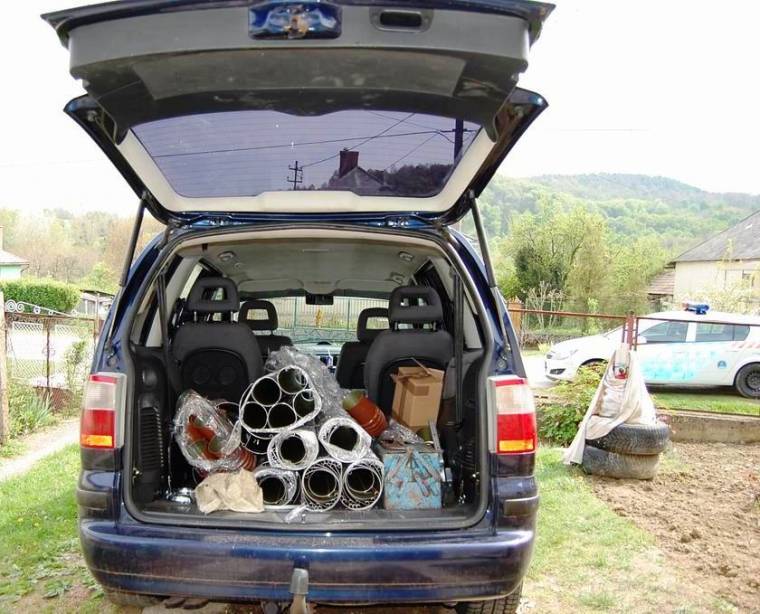 Csatornaszereléssel vertek át veszprémieket román állampolgárok