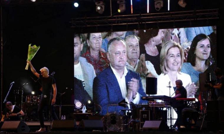 Dodon a gagauzoknak: harcoljunk Moldova államiságáért!