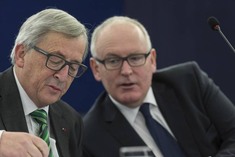 Igazságügyi törvények: Junckerék keményen beolvastak Bukarestnek