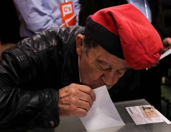 Exit poll: a katalán függetlenségi pártok többséget szerezhetnek a parlamentben