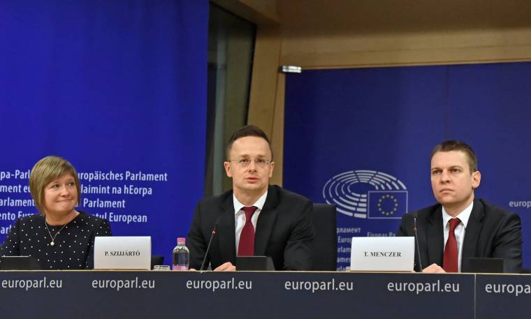 Ukrán oktatási törvény: Budapest szerint növekszik a nyomás Kijeven