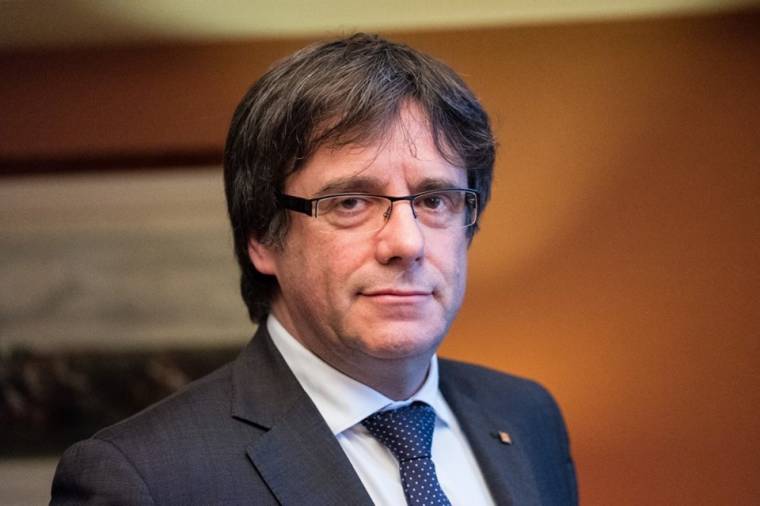 Őrizetbe vették Carles Puigdemont volt katalán elnököt