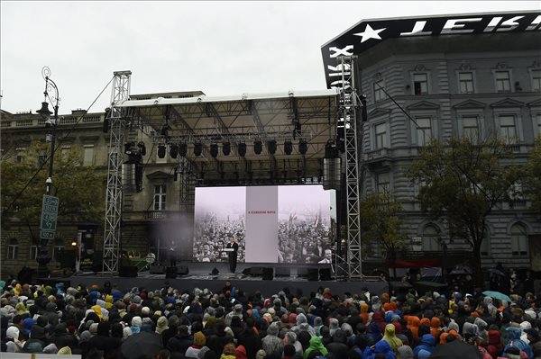 &bullet;  Fotó: MTI