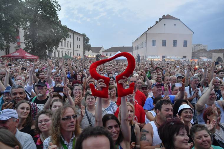 Zatykó Gyula főszervező a jubiláló kulturális fesztiválról: Szent László összekovácsolja a váradiakat