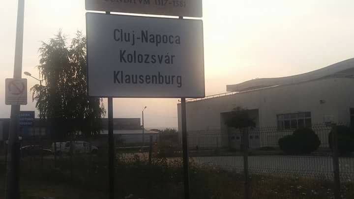 Kihelyezték a második többnyelvű kolozsvári helységnévtáblát