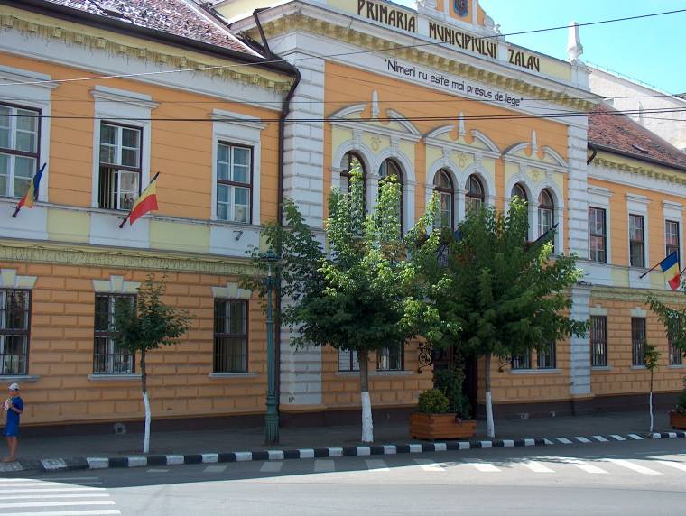 Háromnyelvű helységnévtáblákat helyeznek ki Zilahon