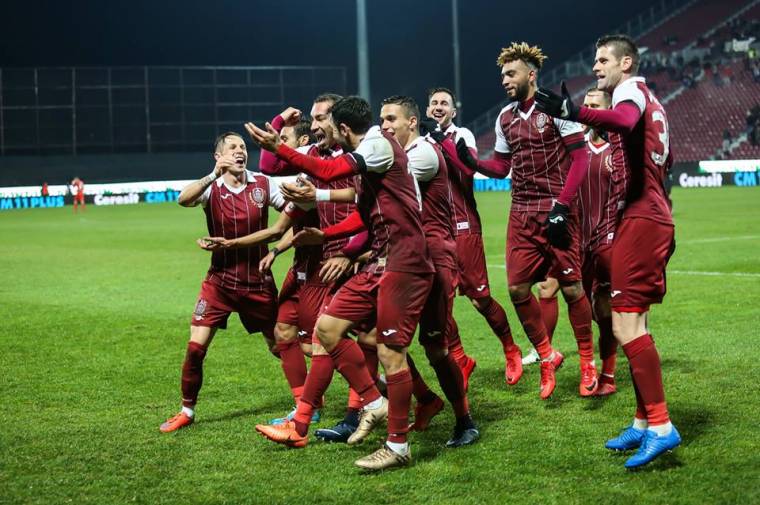 A Liga 1 élén telel a Kolozsvári CFR – Dan Petrescu szerint jövőre még nehezebb lesz