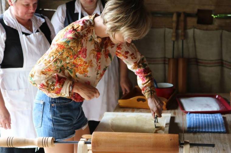 Bukaresti celebek népszerűsítik Háromszéket