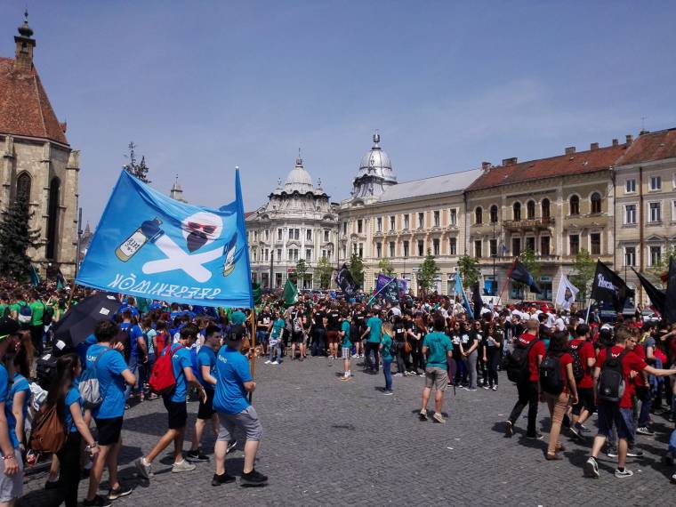 Kezdetét vette a kolozsvári diákok „űrutazása”