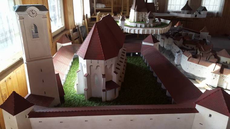 Megnyitják a Mini-Erdély parkot Székelyudvarhelyen