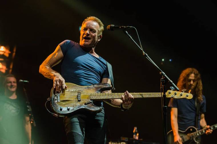 Egy angol úriember Kolozsváron – tízezer rajongót kápráztatott el Sting