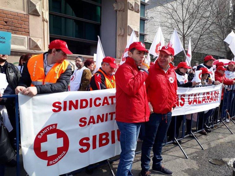 Késni fognak a bérek? – Egészségügyi illetékesek szerint semmit sem javult a helyzet