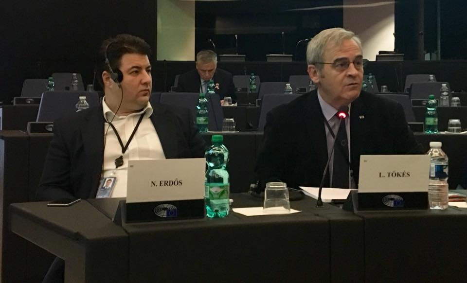 &bullet;  Fotó: Facebook/Tőkés László Sajtóirodája