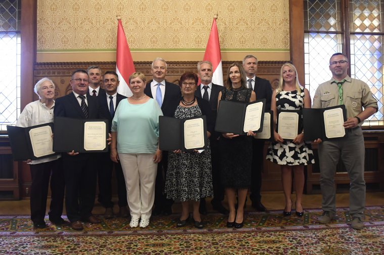 Augusztus 20. – Semjén a Külhoni Magyarságért Díjak átadásán: mindenkinek be kell kapcsolódnia a nemzetépítésbe