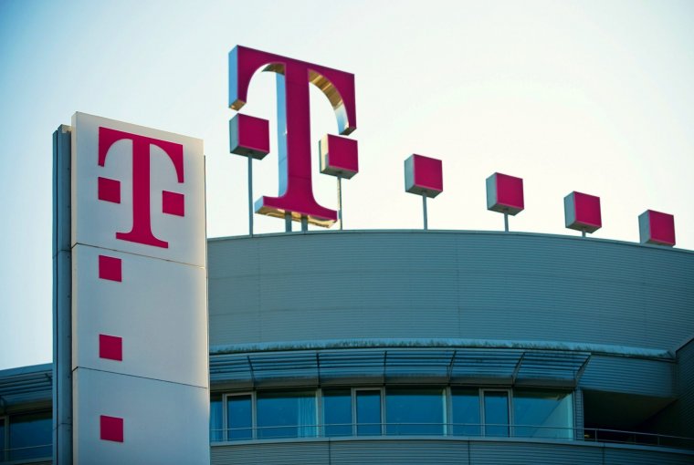 Több romániai tévéadót működtető üzletember veszi meg a Telekom Romania Mobile távközlési vállalatot