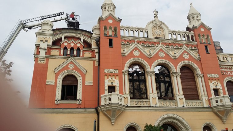 Megújul a váradi püspöki palota – három szakaszban zajlanak majd az impozáns épület újjávarázsolását célzó munkálatok