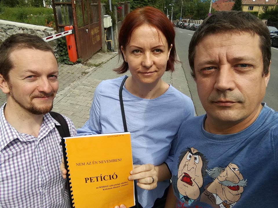 Panaszkodtak. Demeter Szabolcs informatikus, Kovács Andrea ügyvéd és Makkai Bence tárgyalt az RMDSZ-vezetőkkel &bullet;  Fotó: Facebook/Makkai Bence