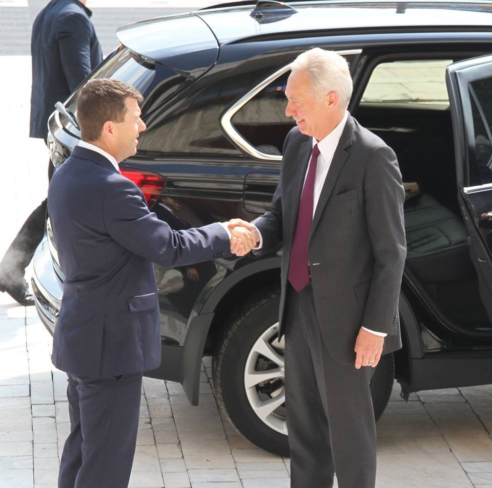 Borboly Csaba és Hans Klemm Csíkszeredában • Fotó: Hargita Megyei Tanács