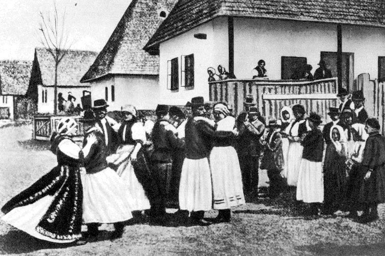 Kalotaszegi tánc •  Fotó: Archív
