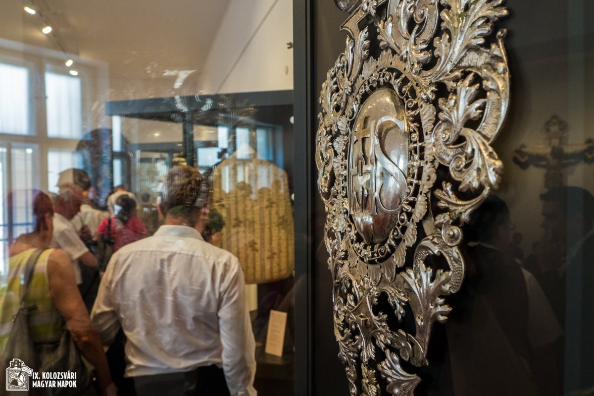 Az Ars Sacra Claudiopilitana című egyházművészeti tárlatot is megnyitották &bullet;  Fotó: KMN