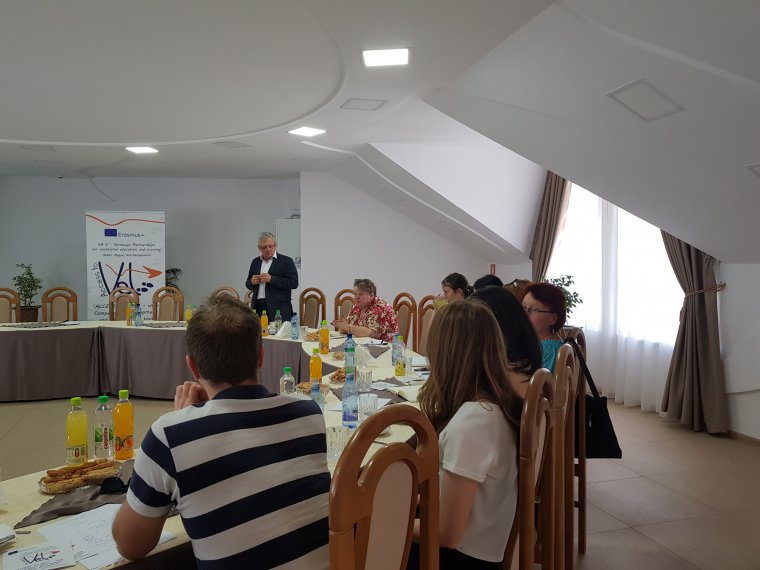 Jó gyakorlatok gyűjteménye: összefognak a felnőttképzésért