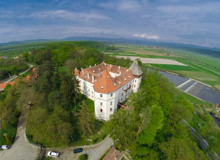 Film a „tiltott” erdélyi kastélyokról. Videóval