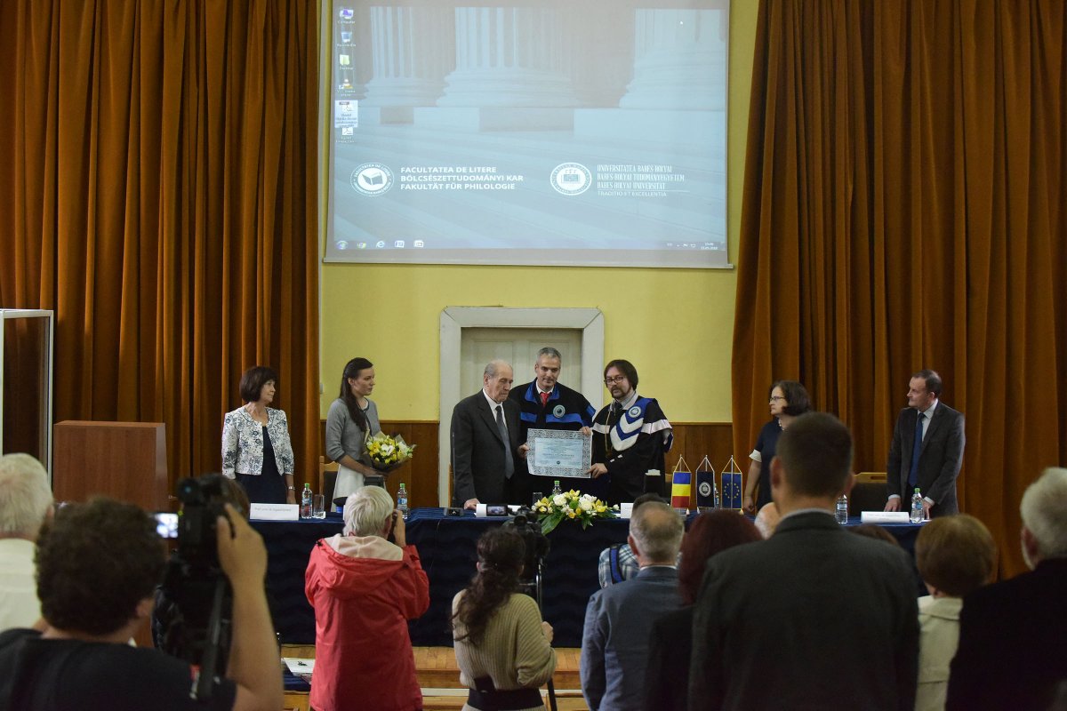 Évtizedek óta nem kapott tiszteletbeli professzori címet a magyar tagozat jelöltje a BBTE-n •  Fotó: Biró István