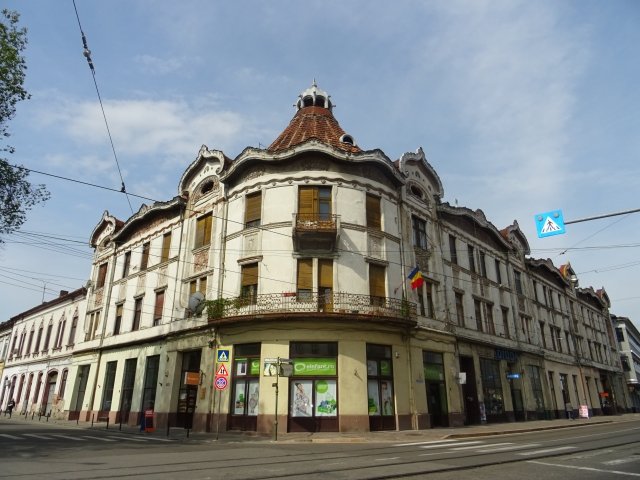 A Füchsl-palota szintén visszanyeri régi fényét &bullet;  Fotó: Oradea.ro