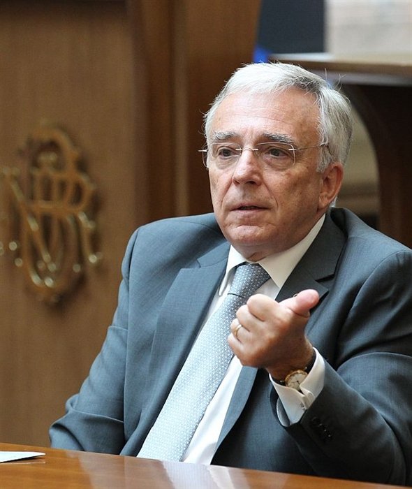 Mugur Isrăescu •  Fotó: BNR