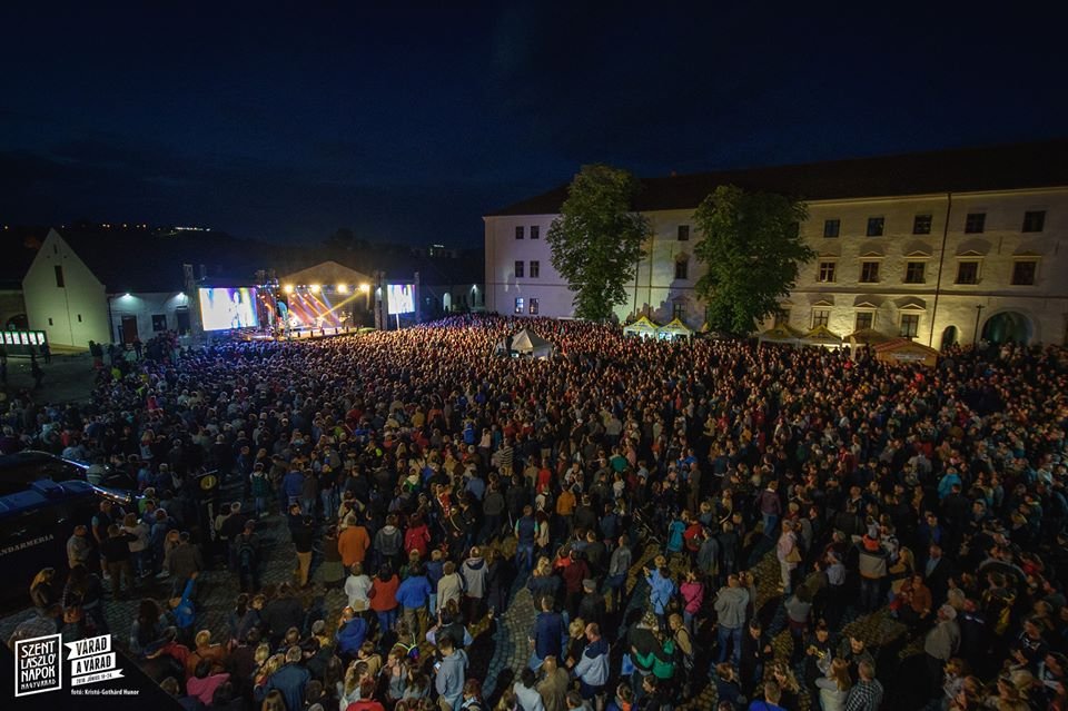 Júniusban újra megszállják a várat a fesztiválozók •  Fotó: Szent László Napok
