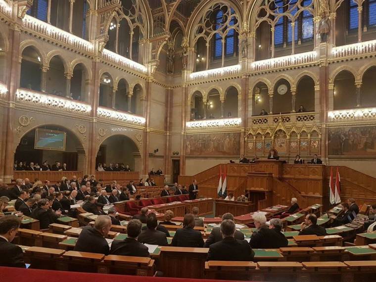 A vallásszabadság napjává nyilvánította január 13-át az Országgyűlés