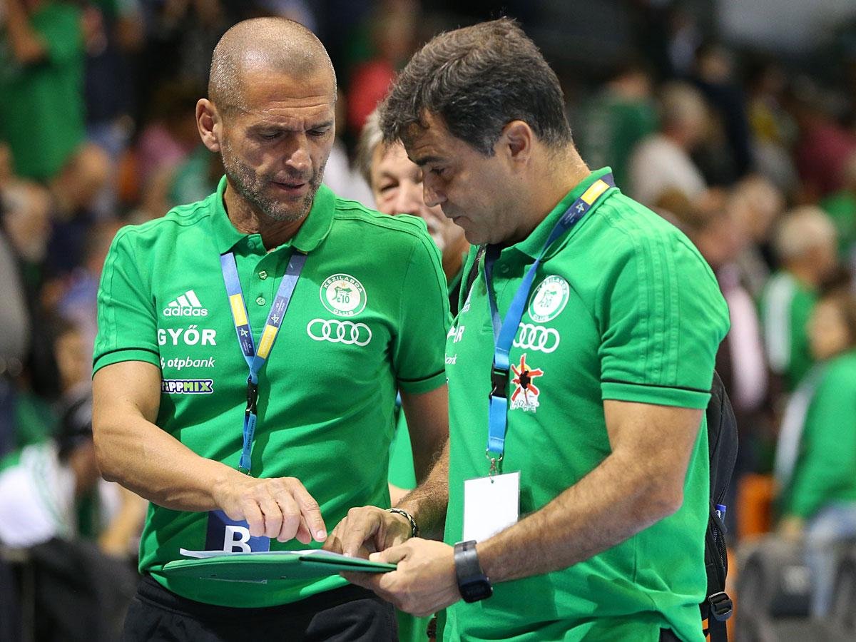 Előttem az utódom. Jelenlegi helyettese, Danyi Gábor (balra) váltja Ambros Martínt (jobbra) •  Fotó: Dömötör Csaba/Nemzeti Sport