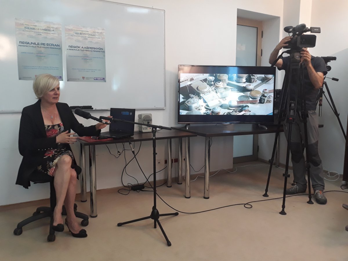 Cristel Ungur Țopescu, a német adás szerkesztője •  Fotó: Szucher Ervin
