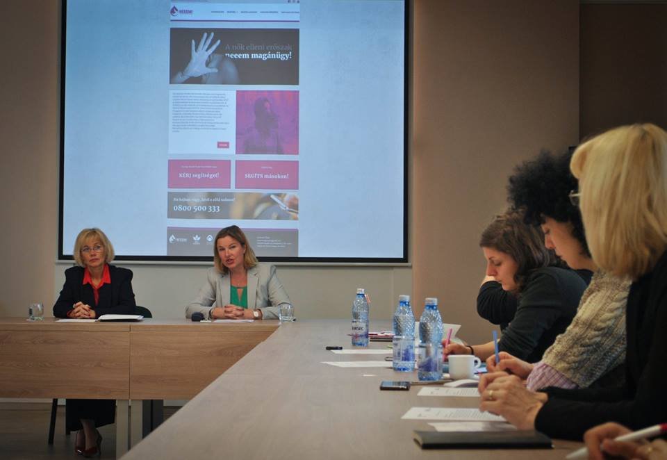 Biró Rozália és Hegedüs Csilla •  Fotó: Facebook/RMDSZ Nőszervezet