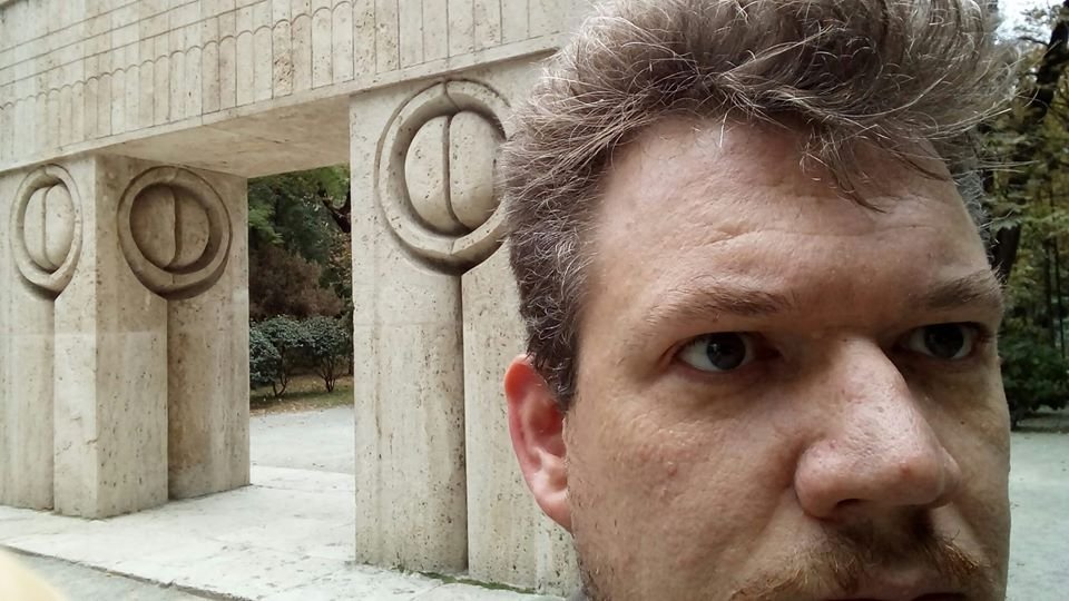 Persona non grata. Raoul Weiss publicisztikáival „felidegesítette” a román (mély)államot • Fotó: Facebook/Raoul Weiss