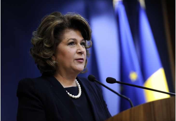 Rovana Plumb •  Fotó: gov.ro