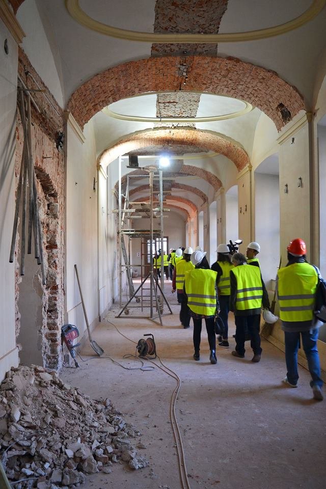 Vigyáznak, hogy a jelenleg zajló tatarozás során ne károsítsák a már korábban felújított részeket &bullet;  Fotó: Nagyváradi Római Katolikus Egyházmegye