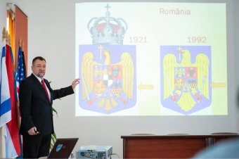 Címerművészeti kiállítás nyílik Baróton